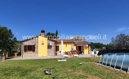 House in Sinalunga, Tuscany, Italy 1