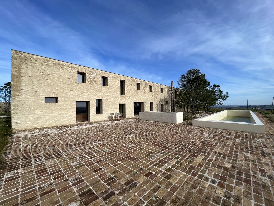 Villa in Historic Center, Iesi, Marche 1 - 12558626