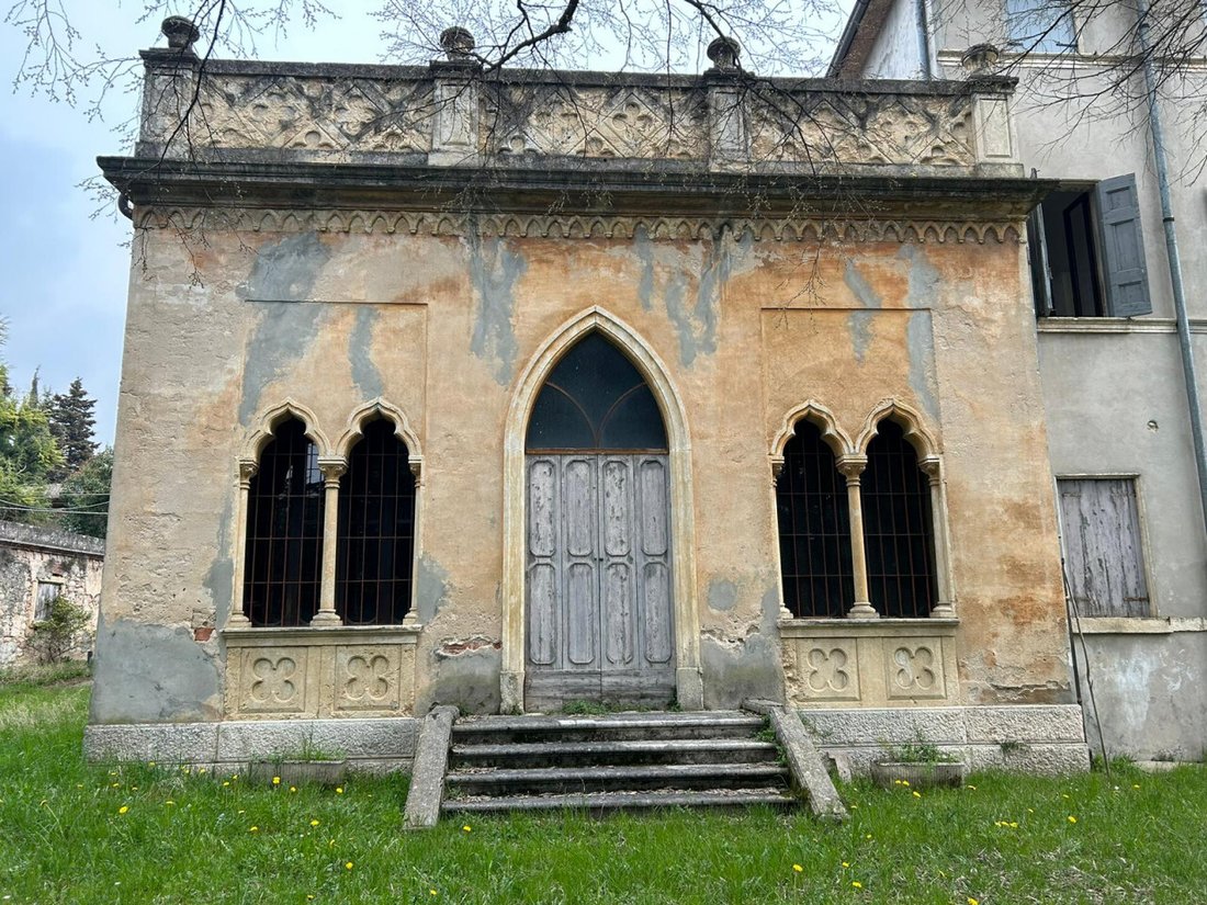 Villa in Tregnago, Veneto, Italy 4 - 14049206
