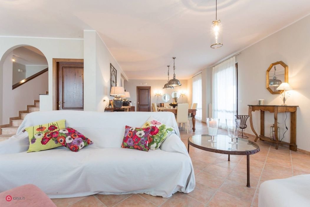 Villa in Passignano sul Trasimeno, Umbria, Italy 2 - 14877894