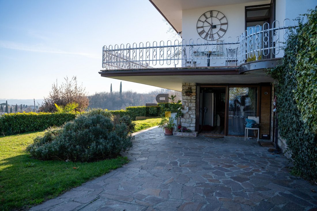 Villa in Hill Zone, Padenghe sul Garda, Lombardy 5 - 15263515