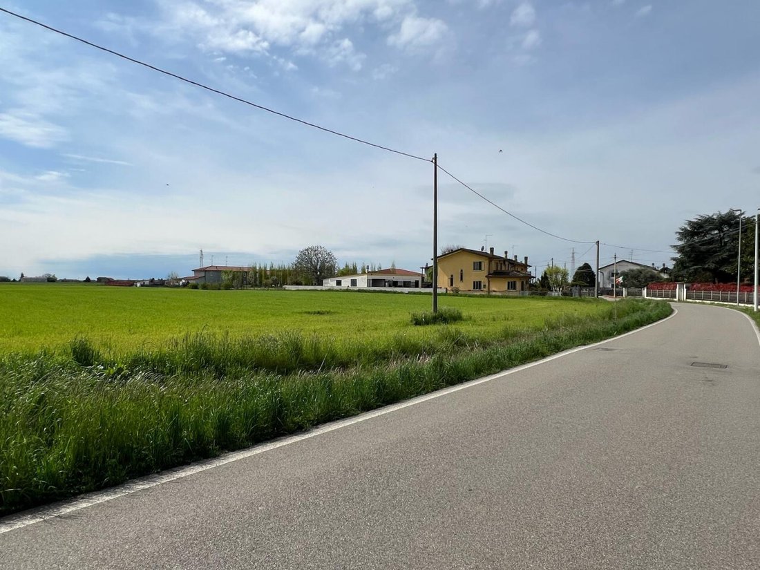 Land in Legnago, Veneto, Italy 4 - 15471966