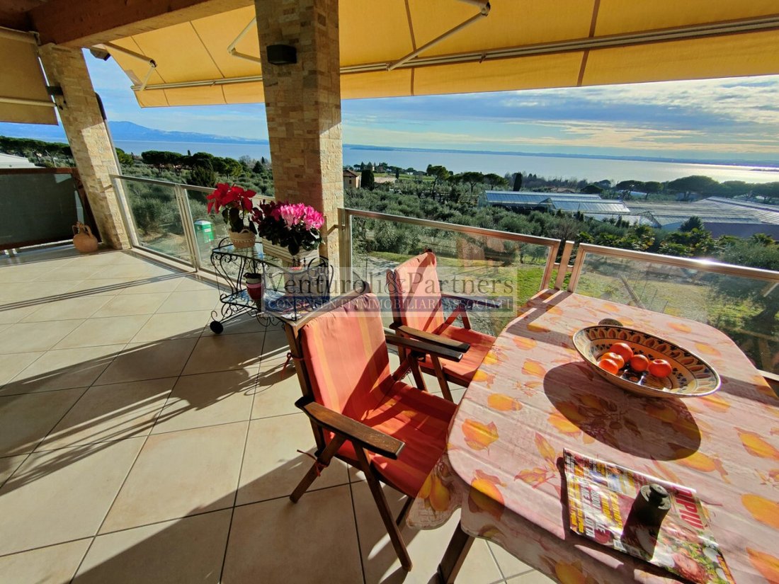Villa in Hill Zone, Padenghe sul Garda, Lombardy 3 - 12471383