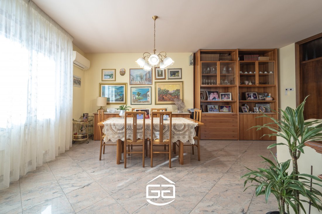 Villa in Malo, Veneto, Italy 4 - 15092912