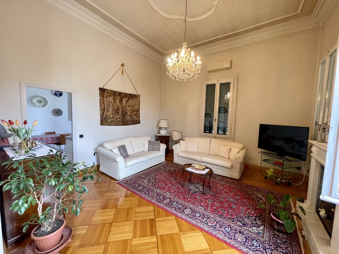Villa in Center, Suzzara, Lombardy 5 - 12903347