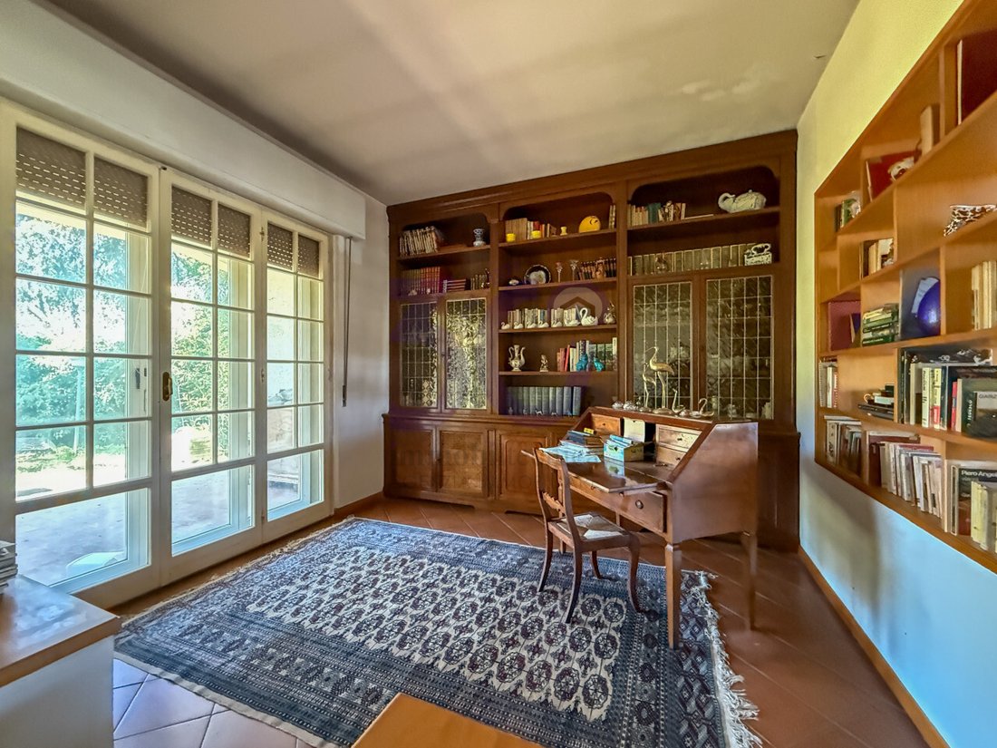 Villa in Santa Firmina, Arezzo, Tuscany 2 - 15656572