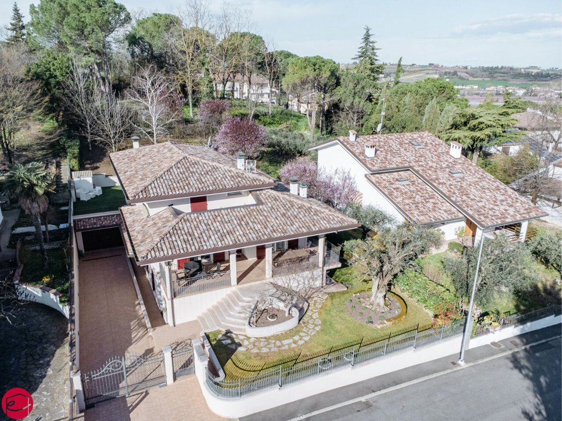 Villa in Calisese - Case Missiroli, Cesena, Emilia-Romagna 3 - 12659613