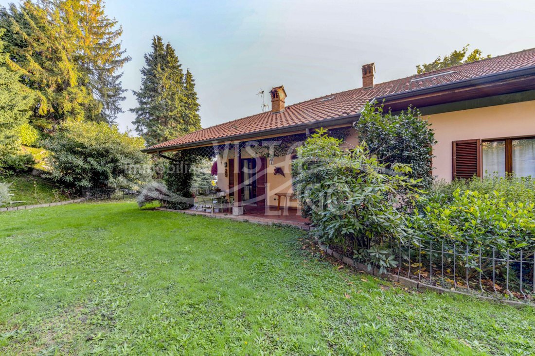 Villa in Proserpio, Lombardy, Italy 4 - 14843342
