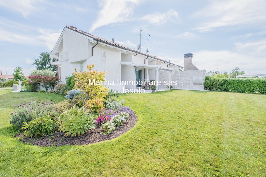 Villa in Jesolo Town, Jesolo, Veneto 2 - 12575990