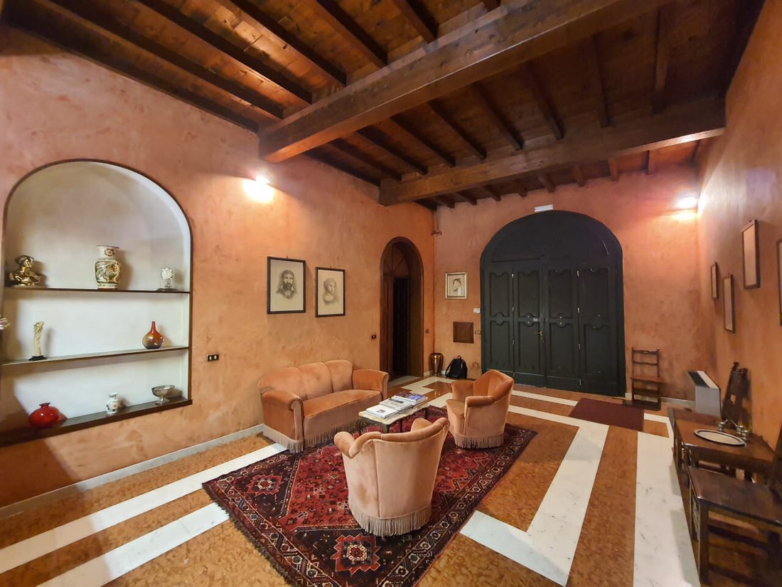 Whispers of Venice: A Timeless Palazzo in Rovigo’s Golden Heart