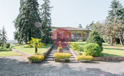 Villa in Center, Cesena, Emilia-Romagna 1