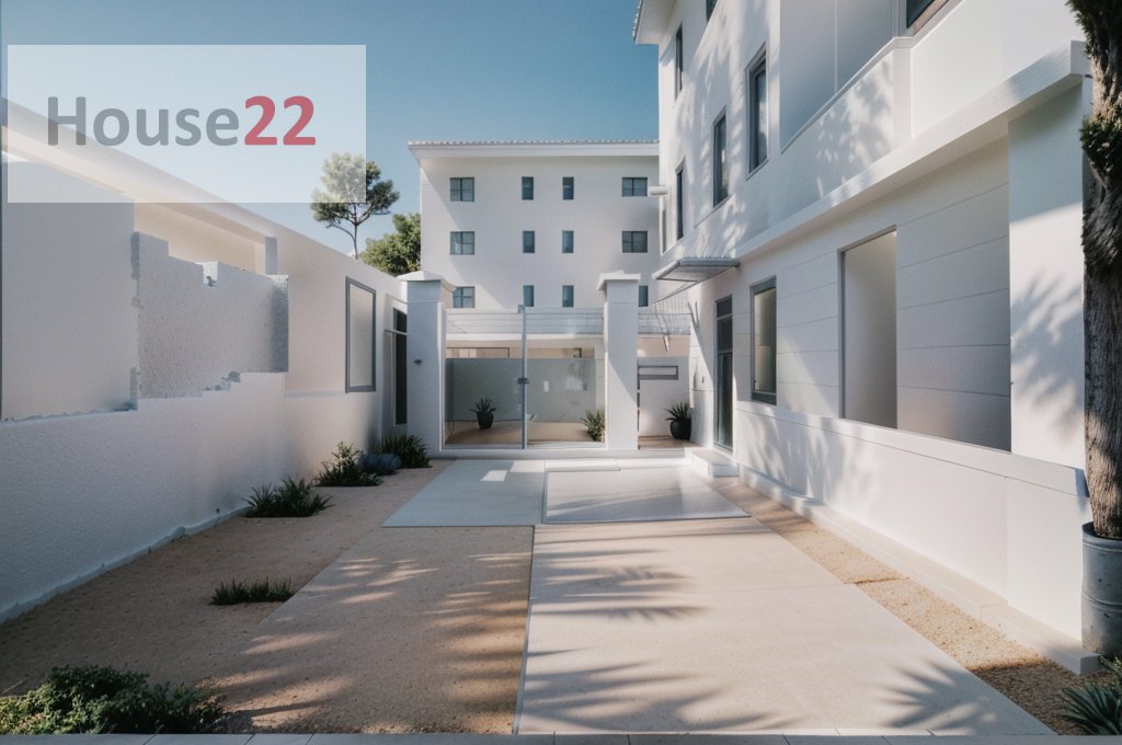 The Grand Palazzo of Viale della Pace: A Venetian Canvas Awaits Your Vision