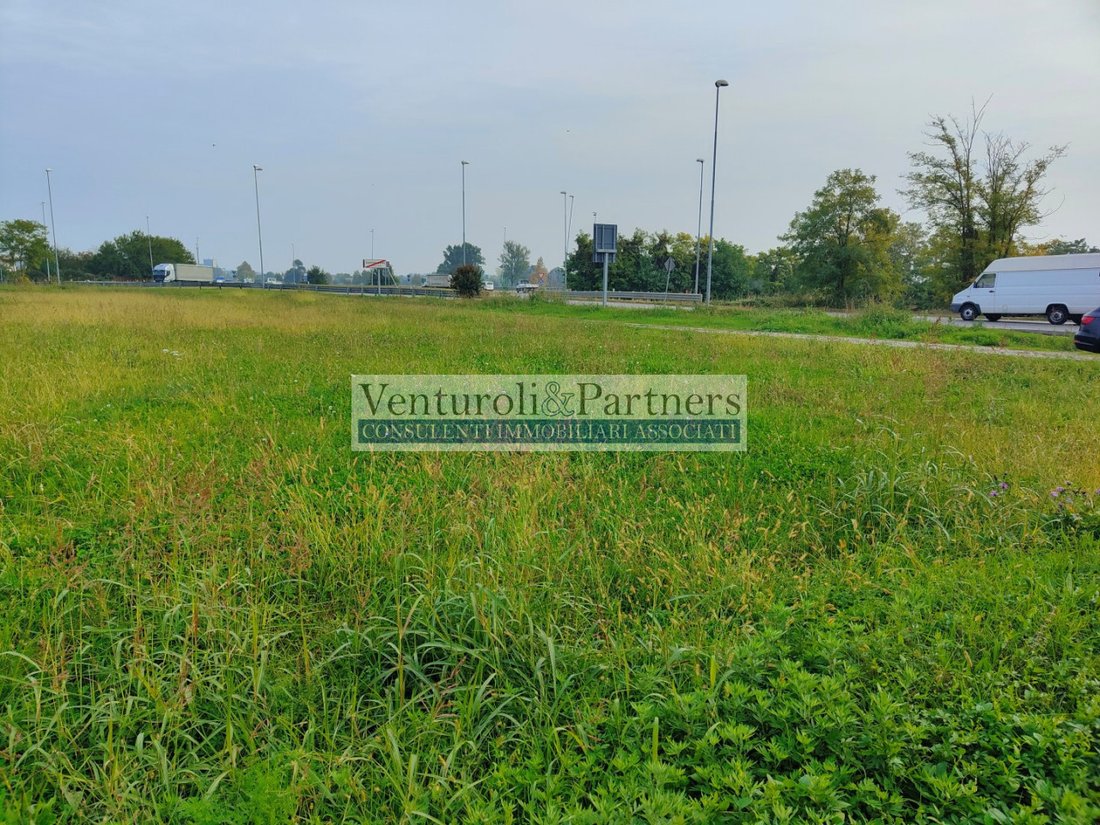 Land in Montichiari, Lombardy, Italy 3 - 14374704