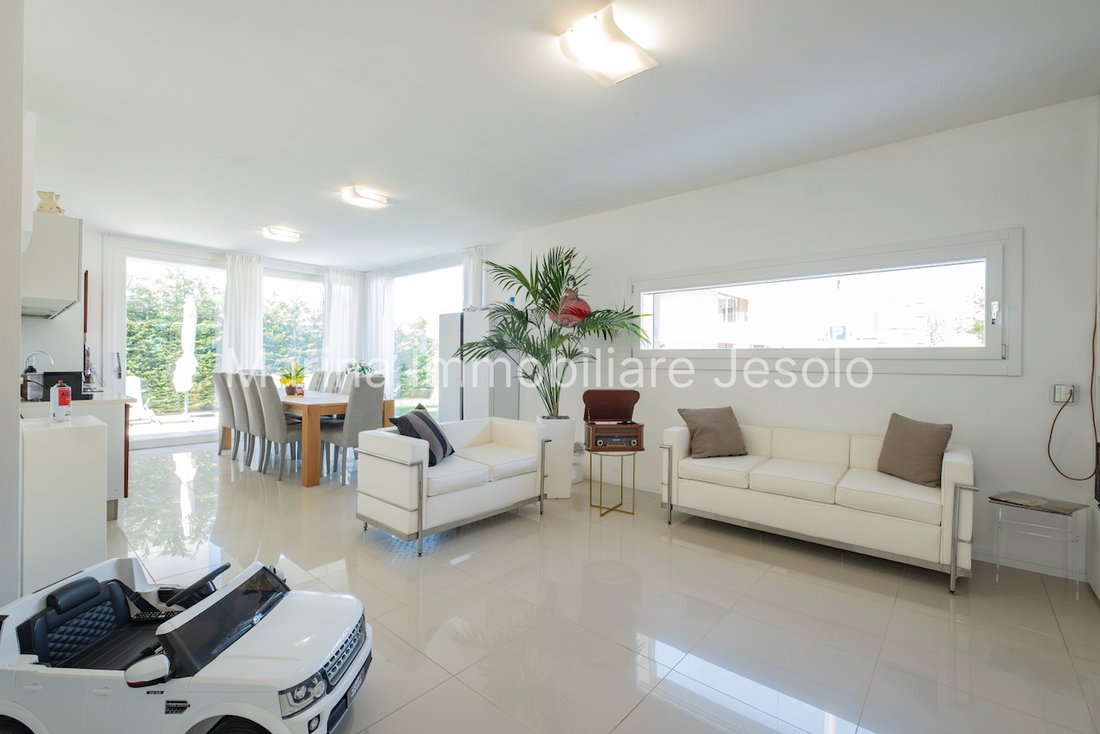 House in Lido di Jesolo, Jesolo, Veneto 5 - 15571778