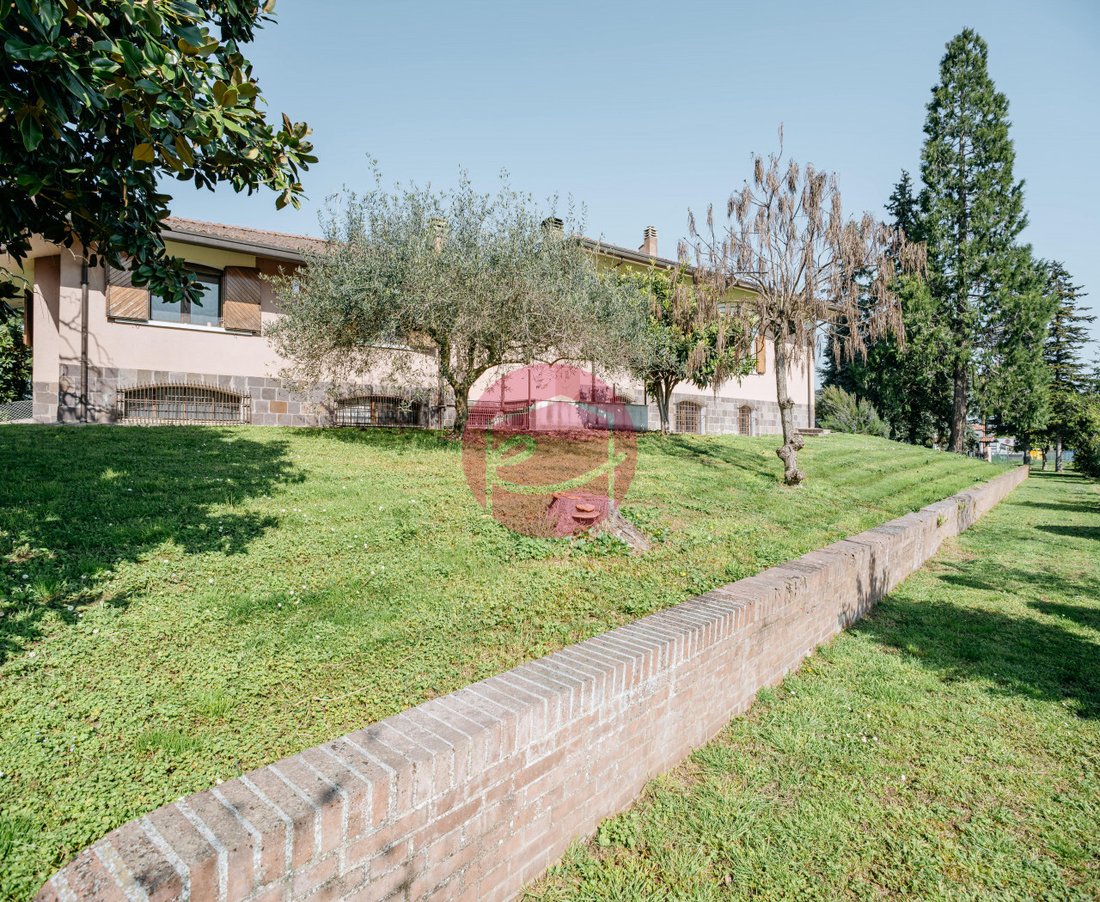 Villa in Center, Cesena, Emilia-Romagna 4 - 15471972