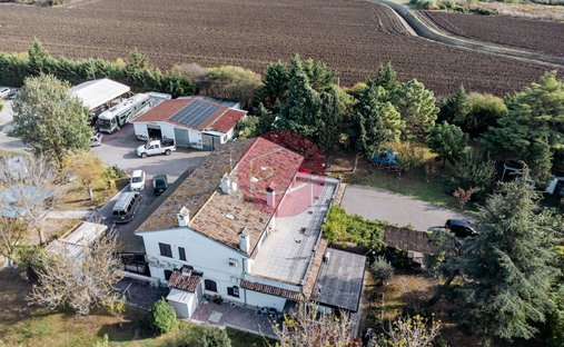 Maison à Santarcangelo di Romagna, Émilie-Romagne, Italie 1
