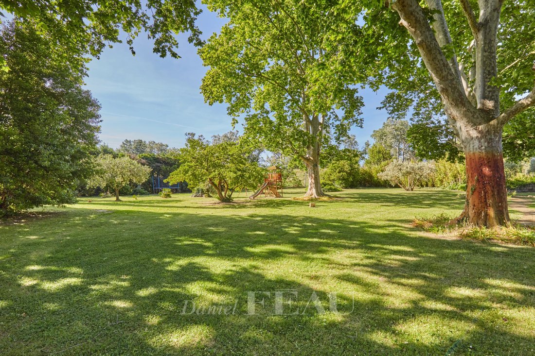 Casa de Campo en Arles, Provenza-Alpes-Costa Azul, Francia 2 - 16021589