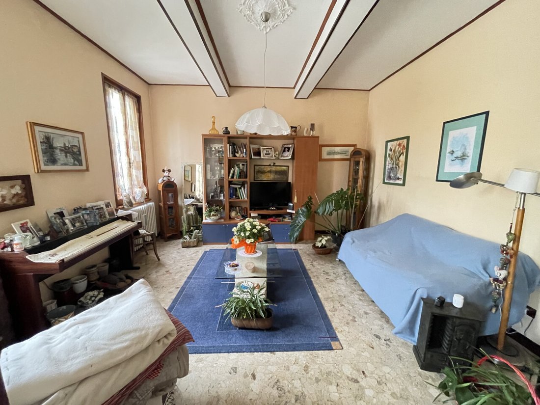 House in Center, Suzzara, Lombardy 3 - 12741376