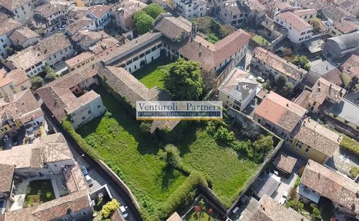 Estate in Pozze - San Martino, Lonato del Garda, Lombardy 1