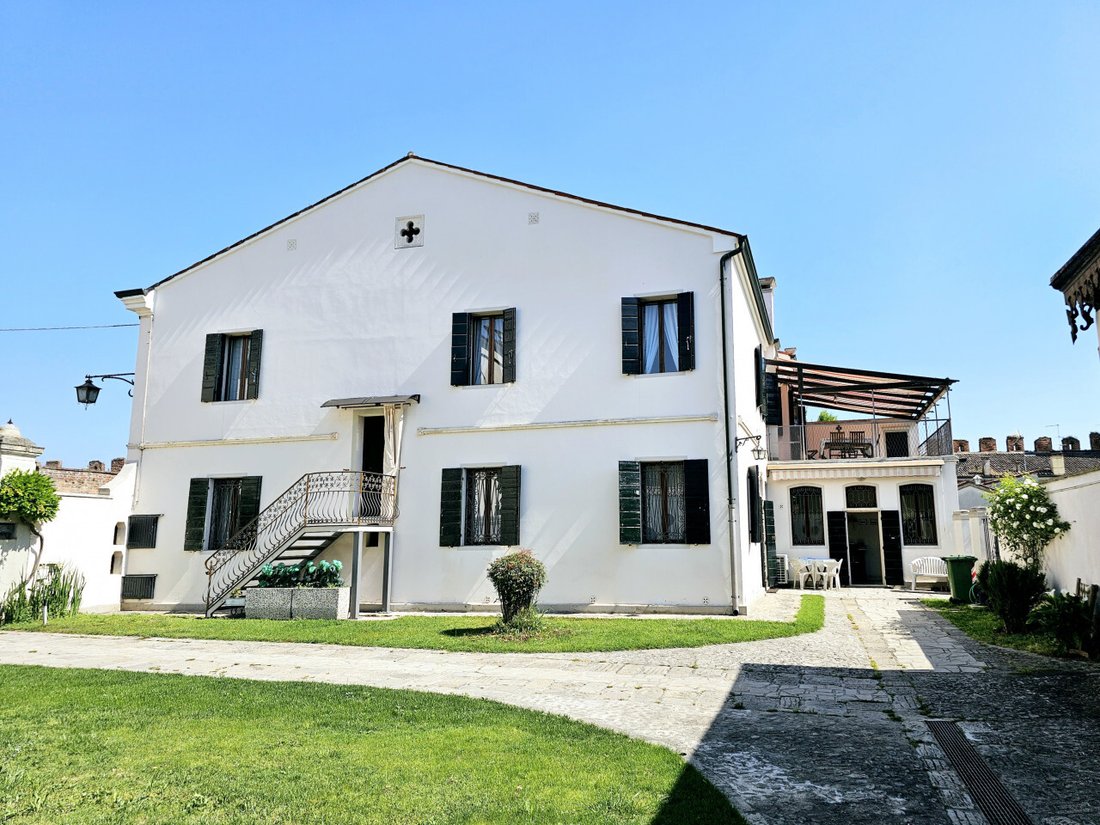 House in Montagnana, Veneto, Italy 1 - 15785428