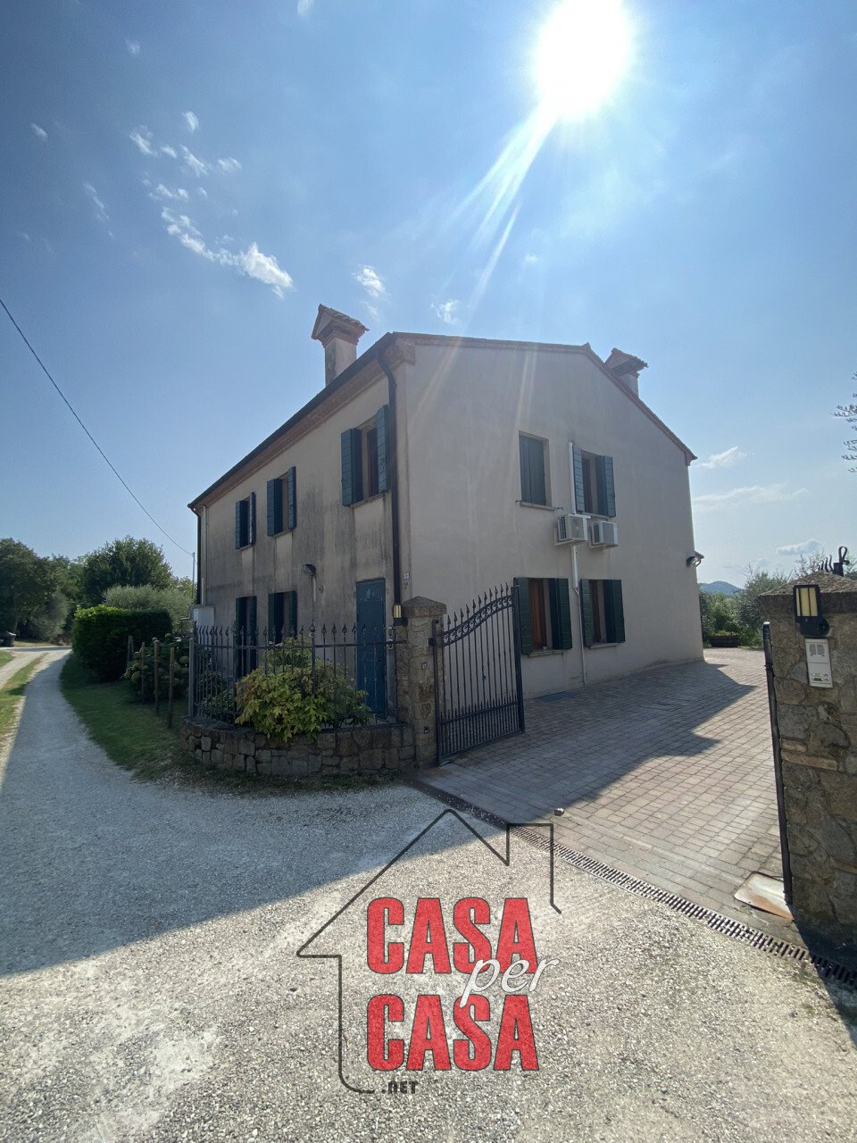 House in Calaone, Veneto, Italy 5 - 12926346