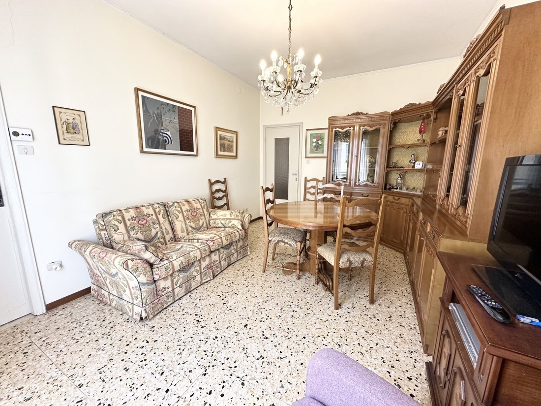 Modena’s Hidden Palazzo: A Dual-Sanctuary in Mirandola’s Heart