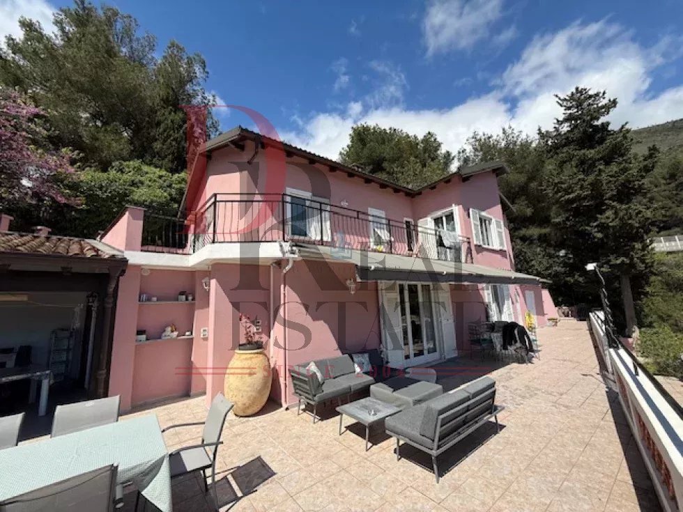 Villa in Menton, Provence-Alpes-Côte d'Azur, France 2 - 16021690