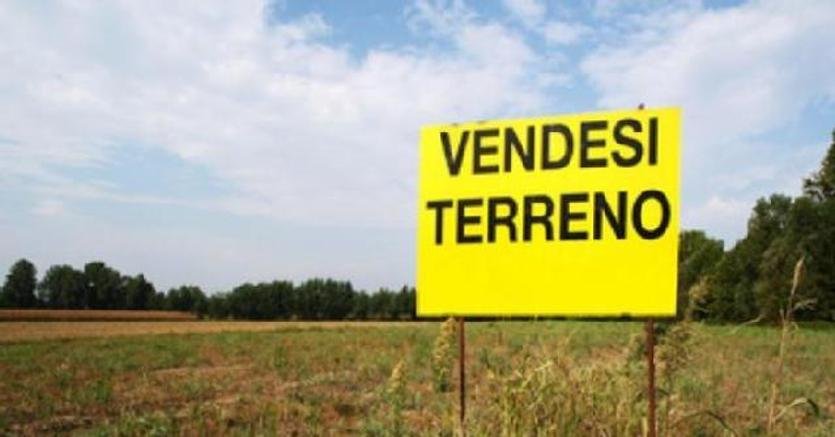 Land in Sant'Urbano, Veneto, Italy 2 - 12513648