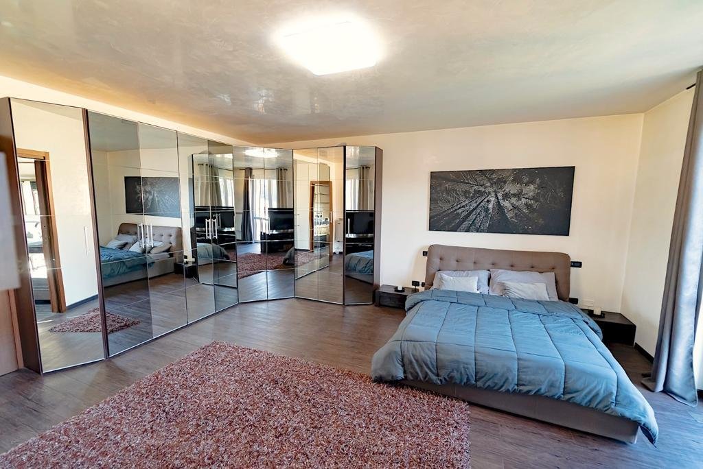 Villa in City, Peschiera del Garda, Veneto 3 - 12926370