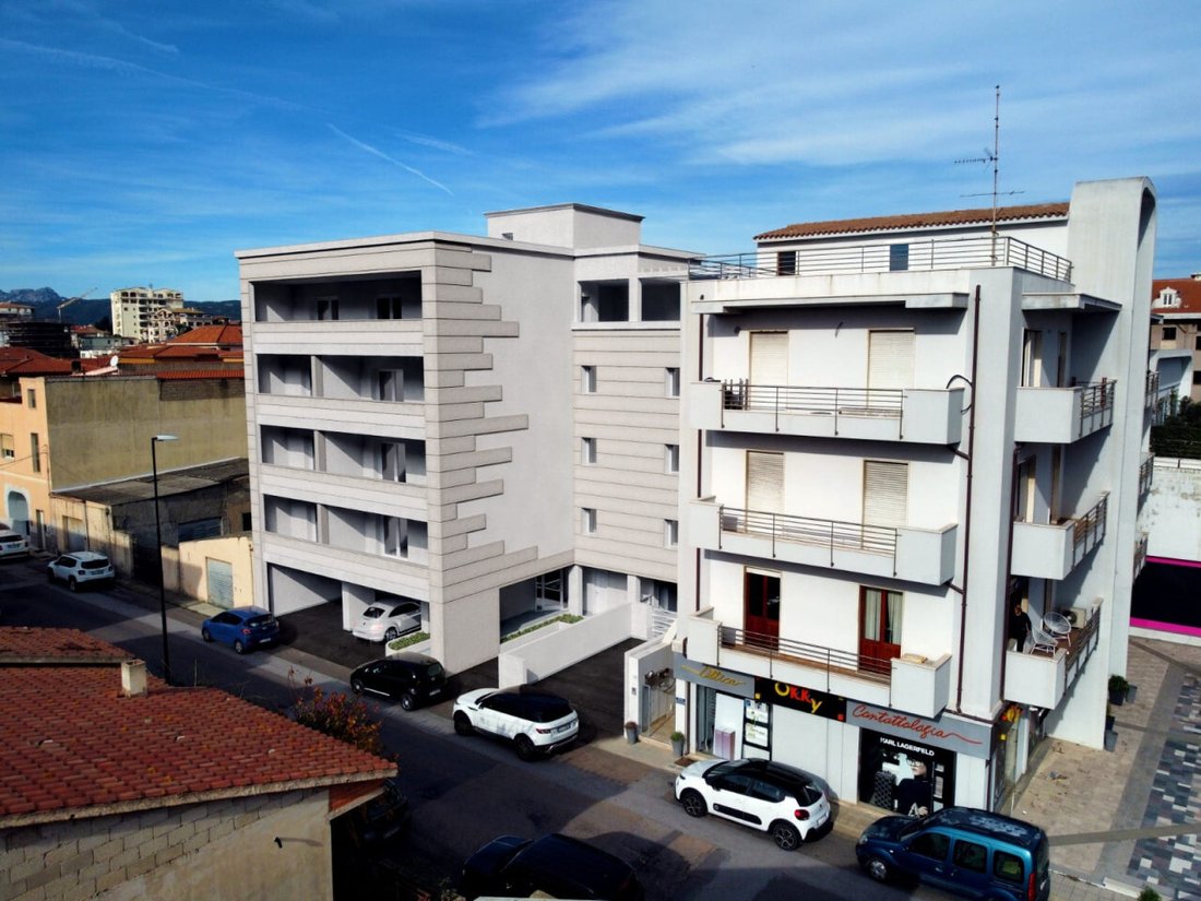 Apartment in Aldo Moro Avenue, Olbia, Italy 3 - 15432838