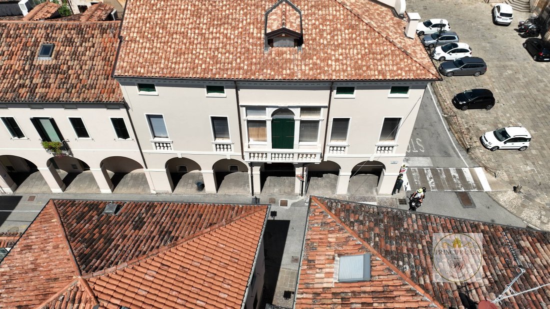 Whispers of the Veneto: A Restored 18th-Century Palazzo in Este’s Heart