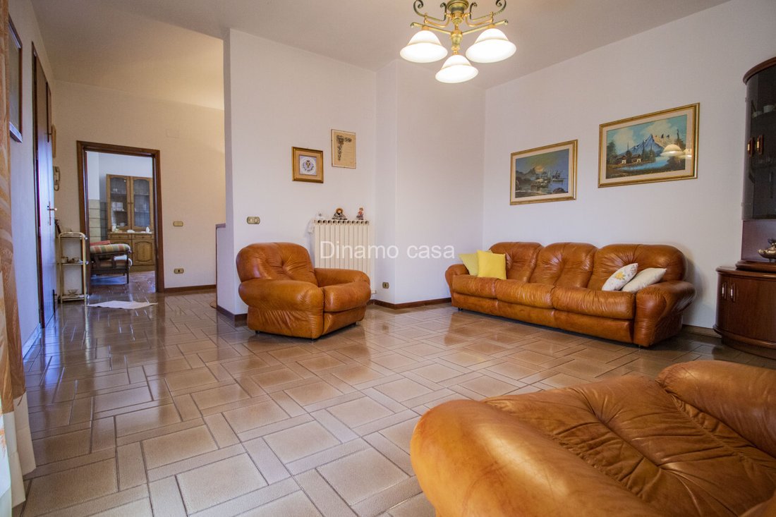 House in Montale, Tuscany, Italy 4 - 15646301