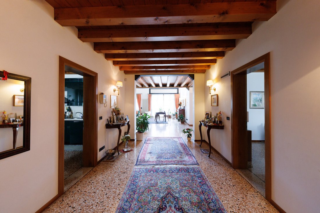 Villa in Ospedaletto Euganeo, Veneto, Italy 3 - 14174016