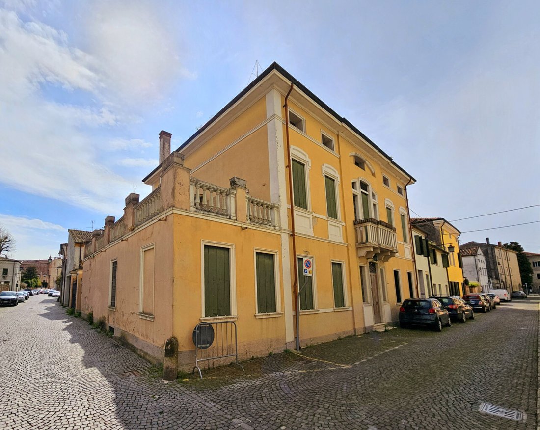 Estate in Montagnana, Veneto, Italy 1 - 15478942