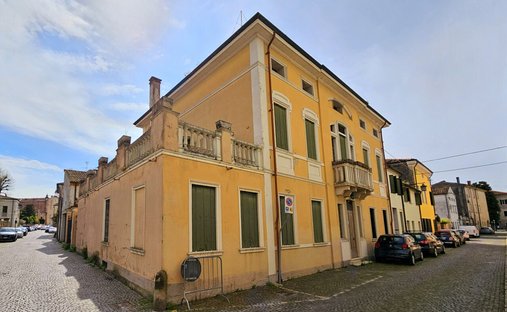 Estate in Montagnana, Veneto, Italy 1