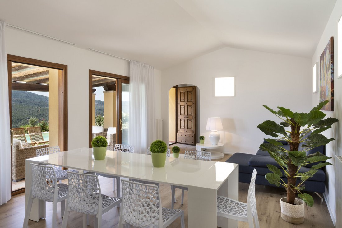 Villa in Peripheral Fractions, Olbia, Sardinia 5 - 13656499