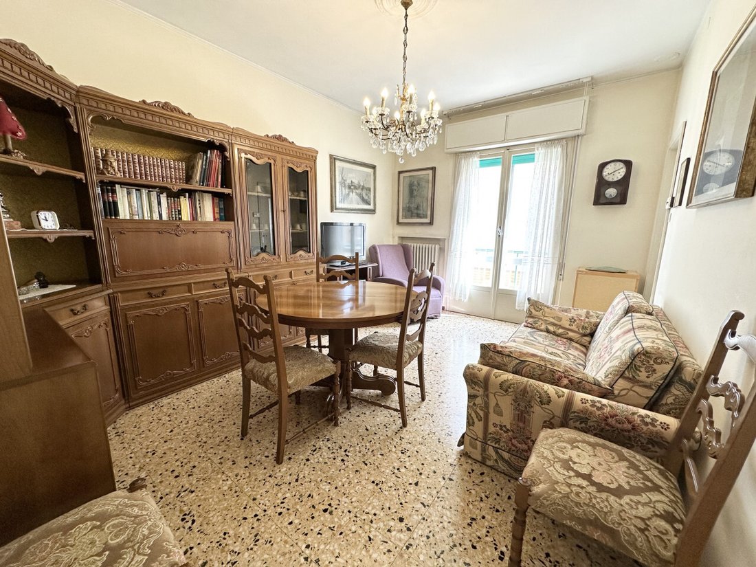 Modena’s Hidden Palazzo: A Dual-Sanctuary in Mirandola’s Heart