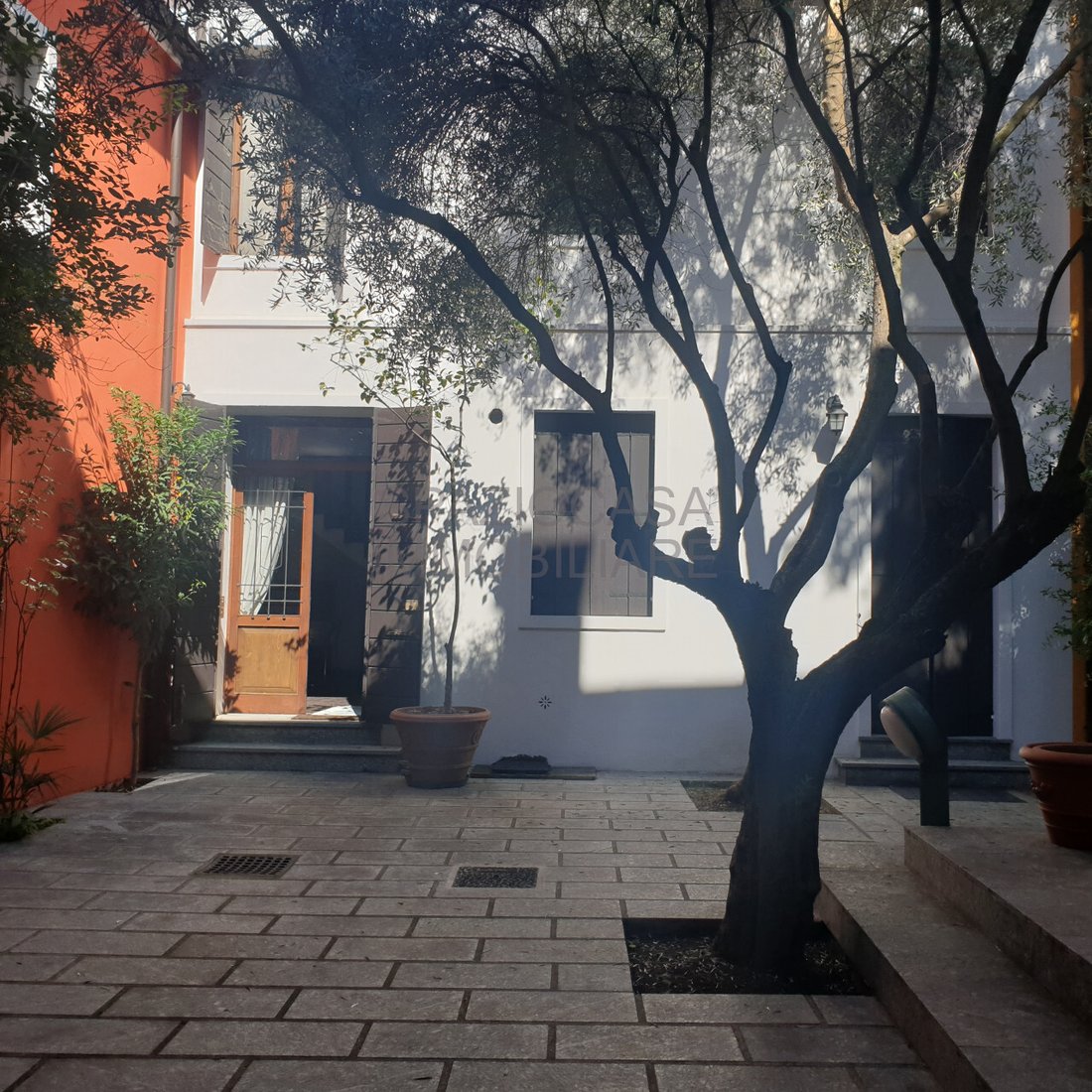 Whispers of Venice: A Restored Palazzo in Padova’s Heart