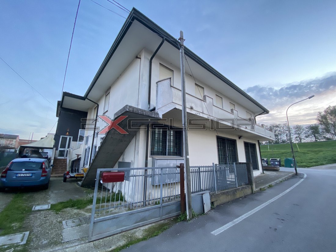 Apartment in Cavarzere, Veneto, Italy 1 - 12375501