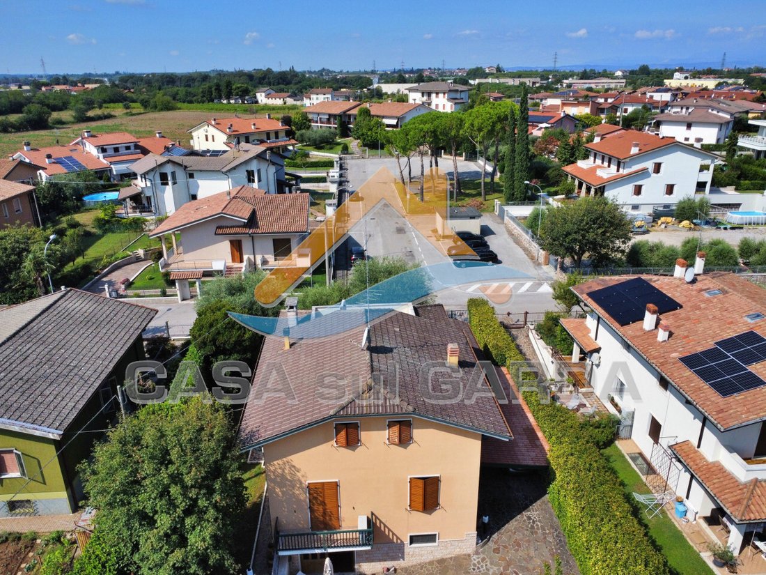 Villa in Castelnuovo del Garda, Veneto, Italy 3 - 13969152