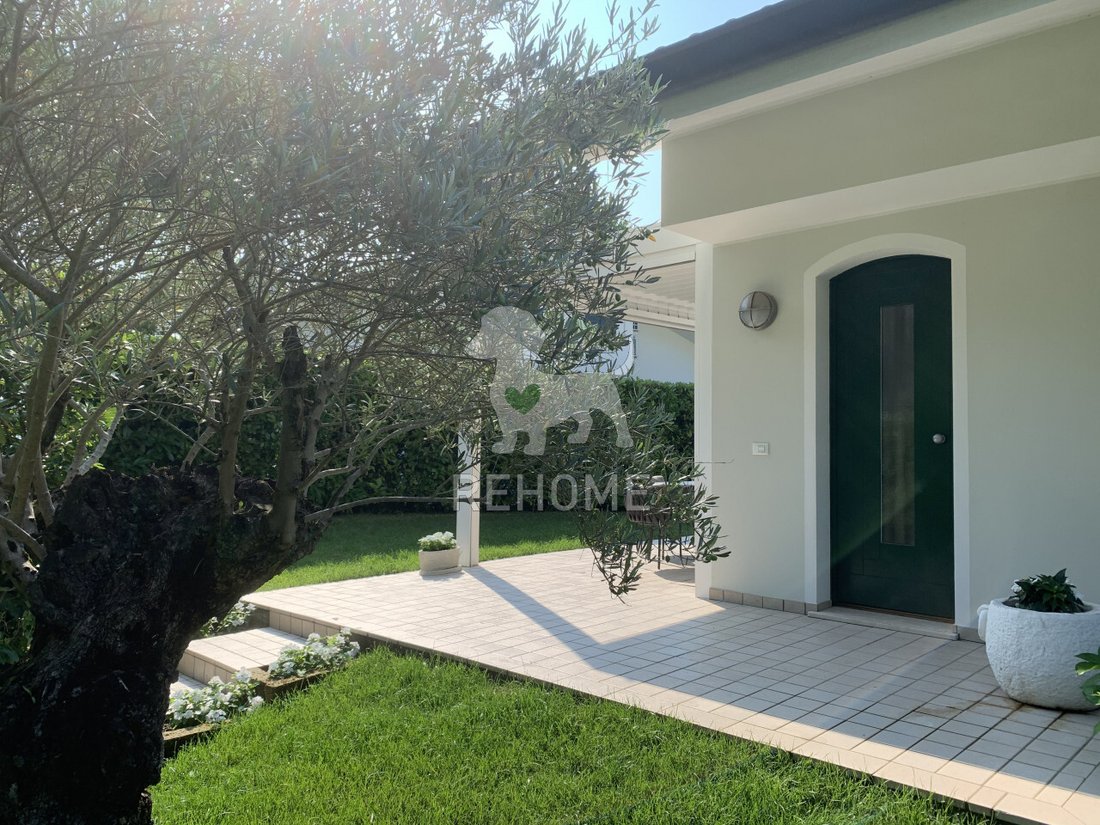 Villa in Lignano Pineta, Lignano Sabbiadoro, Friuli – Venezia Giulia 1 - 13903329