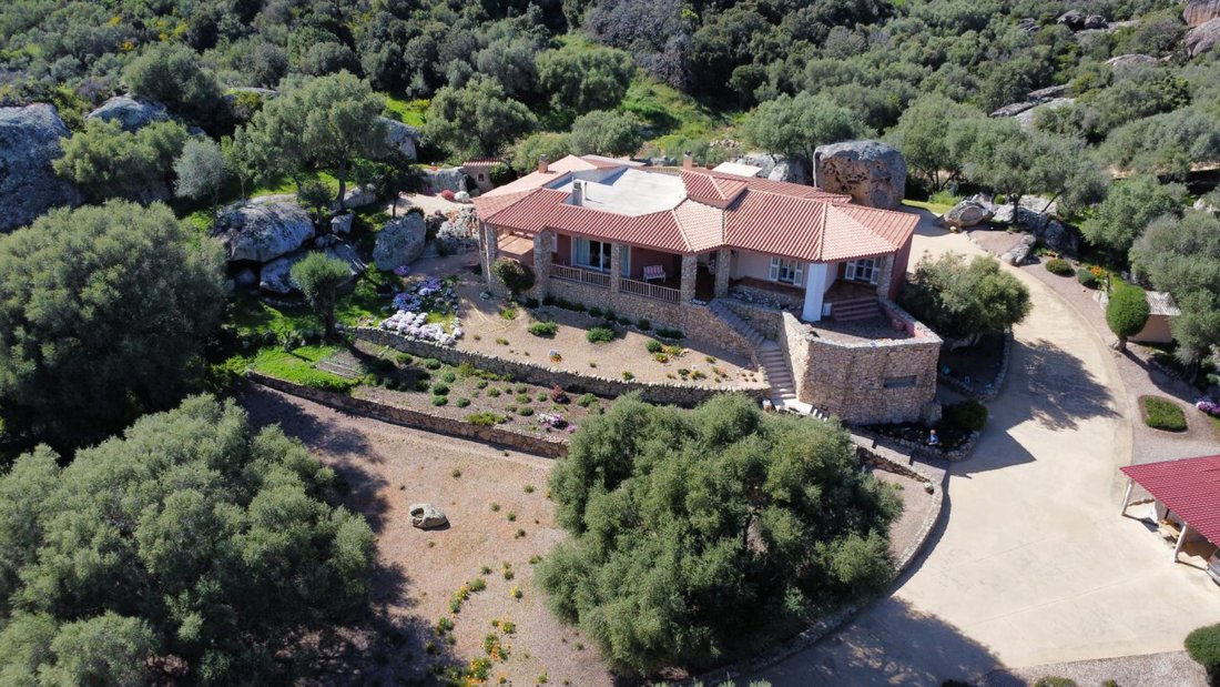 Villa in Area Arzachena Paese, Arzachena, Sardinia 2 - 14380241