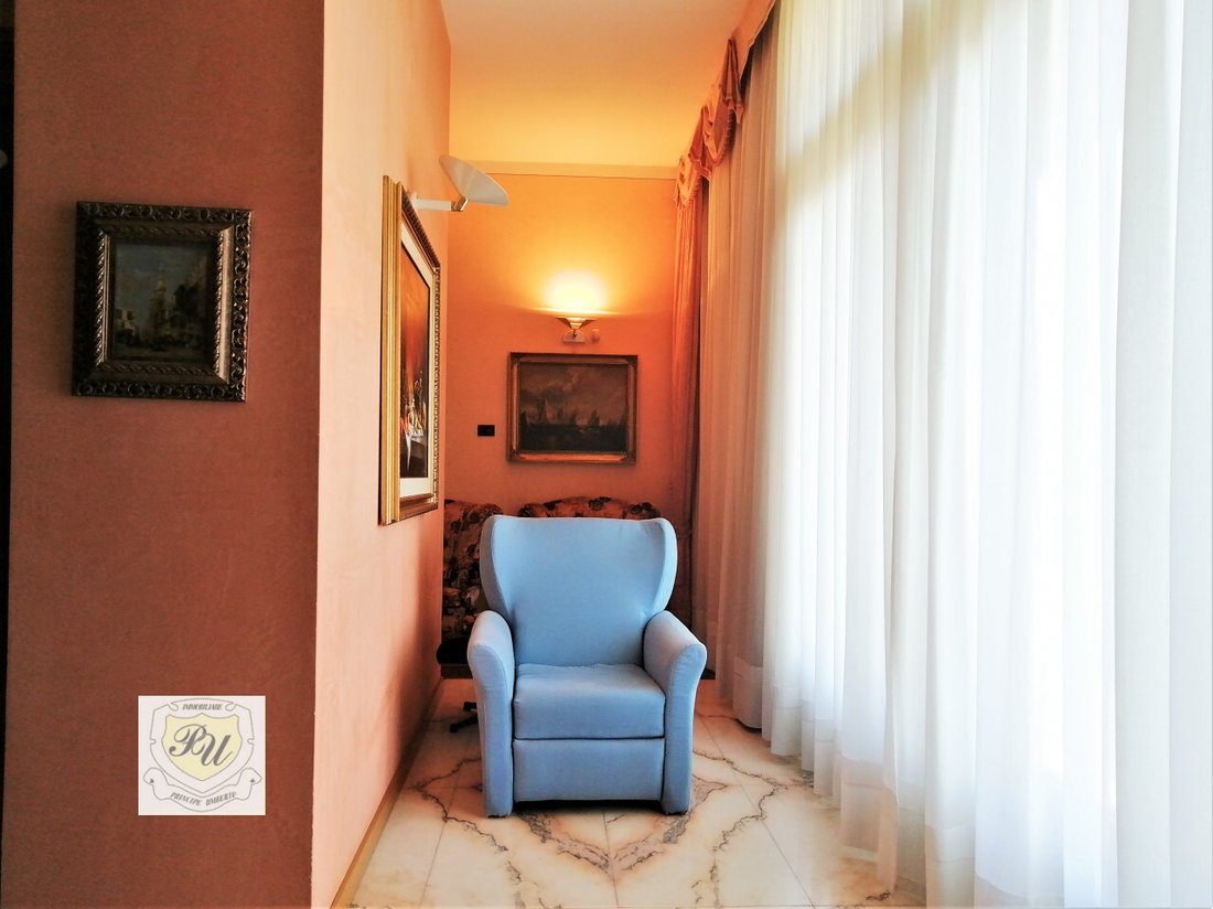 Villa in Este, Veneto, Italy 3 - 12513687