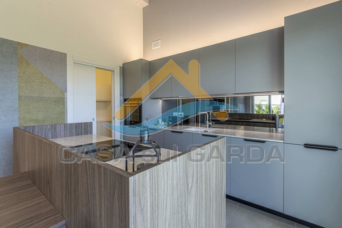 Villa in Ponti sul Mincio, Lombardy, Italy 2 - 15080370