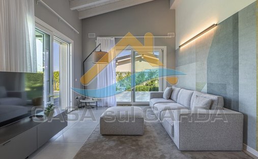 Villa in Ponti sul Mincio, Lombardy, Italy 1