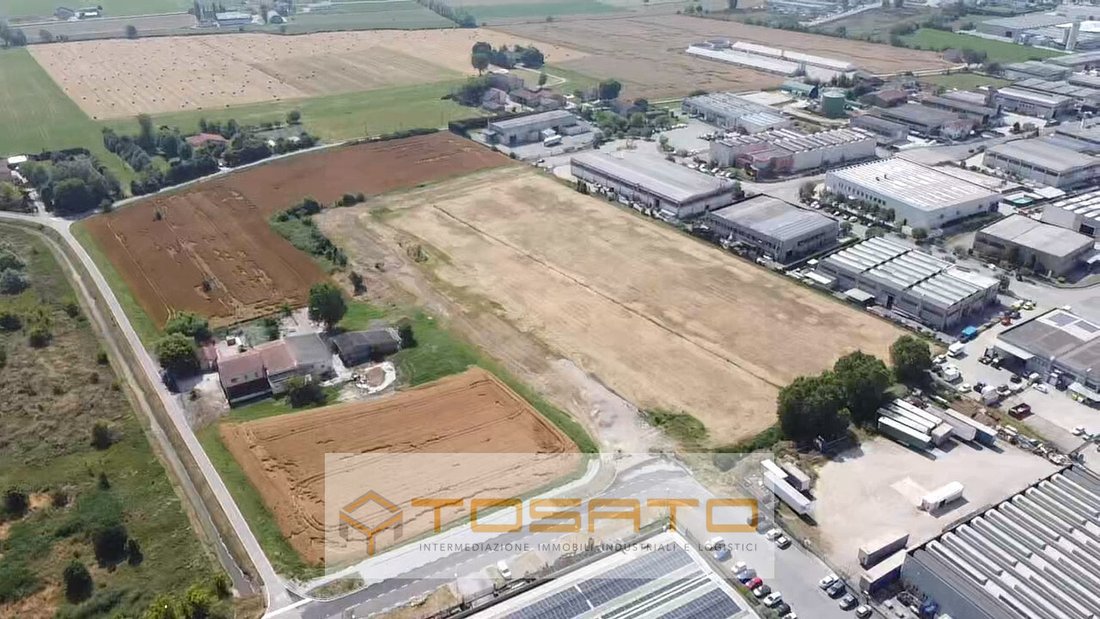 Land in Center, Suzzara, Lombardy 4 - 12280975