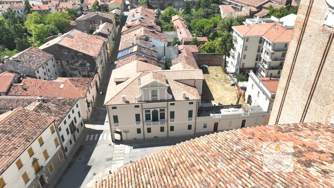 Whispers of the Veneto: A Restored 18th-Century Palazzo in Este’s Heart