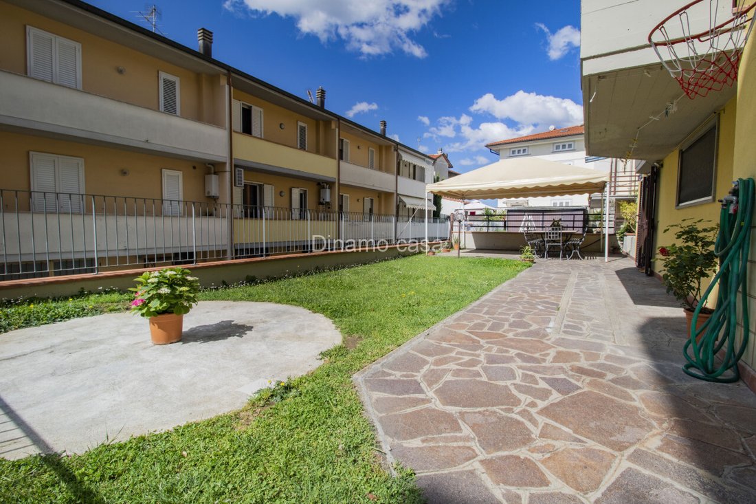 House in Montale, Tuscany, Italy 1 - 15646301
