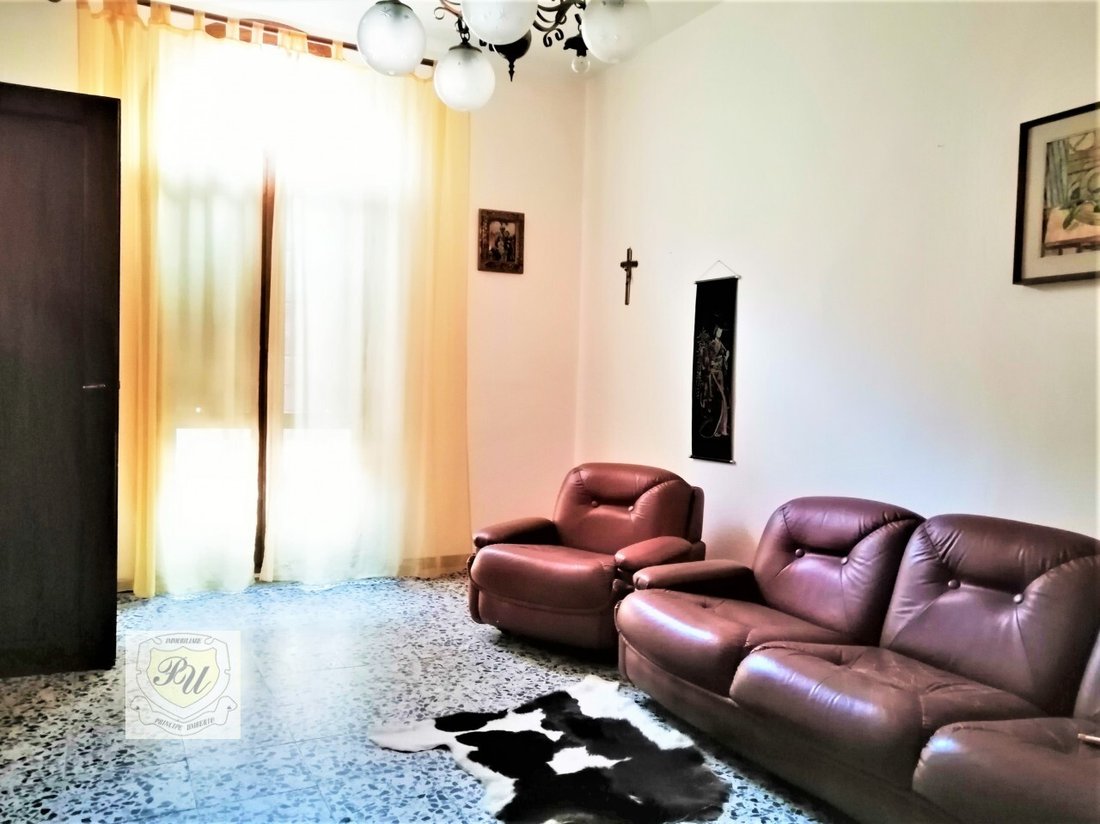 The Palazzo of Whispers: A Venetian Nobility’s Hidden Legacy in Este