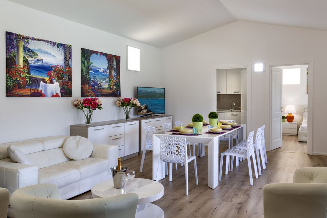 Villa in Peripheral Fractions, Olbia, Sardinia 4 - 13656497